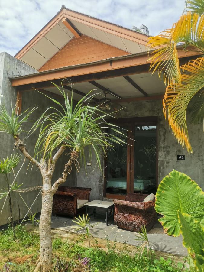 Готель Natai House Екстер'єр фото