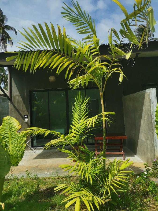 Готель Natai House Екстер'єр фото