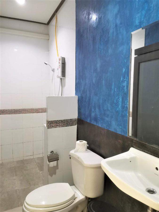 Готель Natai House Екстер'єр фото