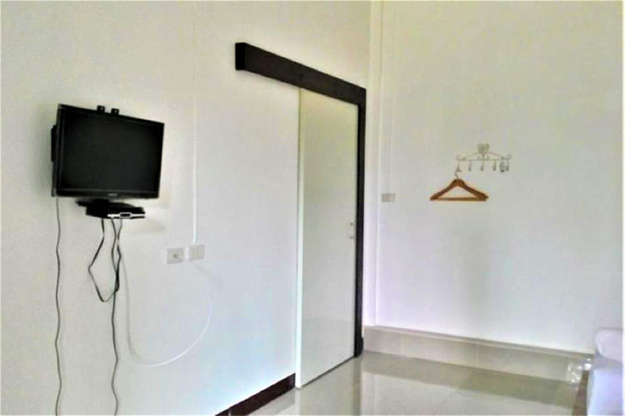 Готель Natai House Екстер'єр фото